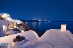 Oia Santorini night shot with clear sky.