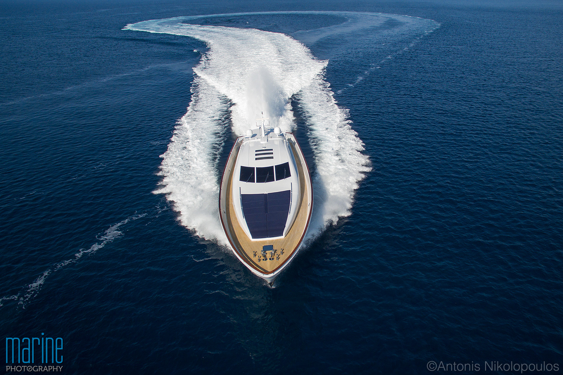 luxury_yacht_aerial_nikolopoulos_0114