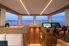 One_design_yacht_interior_bridge_223_6521
