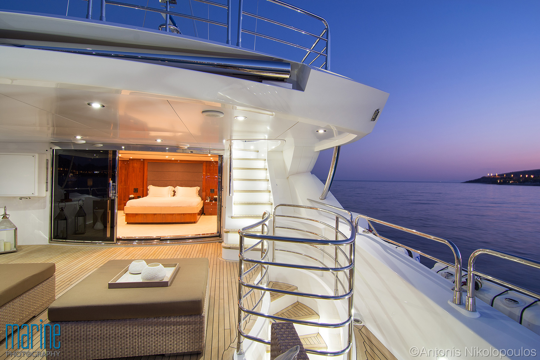 luxury_motor_yacht_exterior_sunset_greece_nikolopoulos_317_1160