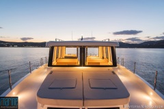 One_design_yacht_exterior_night_nikolopoulos_223_6543